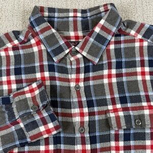 Vineyard Vines Men's XL Gray Plaid Long Sleeve Flannel Two Pocket Work Shirt
